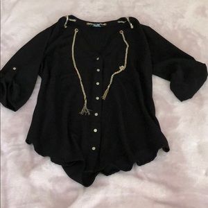Bebe woman top with chain